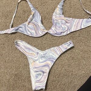 Hollister Women's Marble-Print Underwire Bikini Set in Lavender